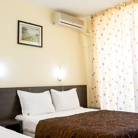 Hotel Yanis Lozenets