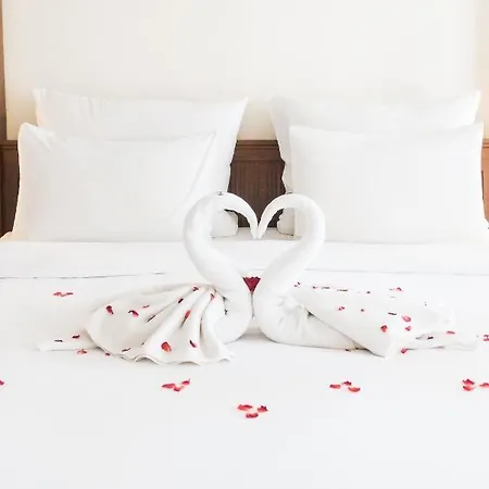 Hotel Yanis 3*