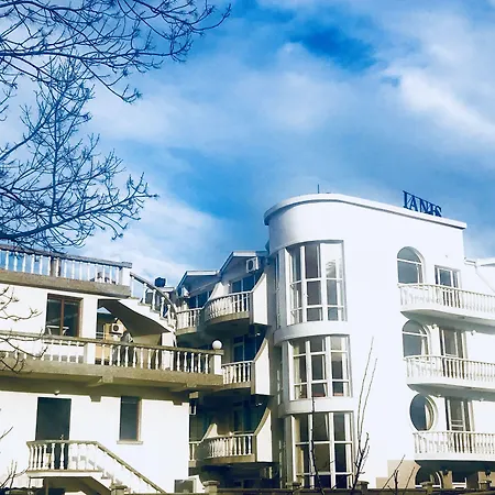 Yanis Hotel Lozenets